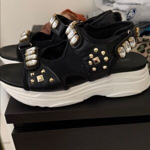 Chase and Chloe Black Sandals with Rhinestone Embellishments